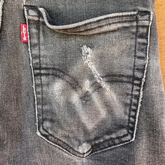 Levi’s Faded Black Distressed Skinny Mid Rise Jeans Size 29 - Picture 13 of 13